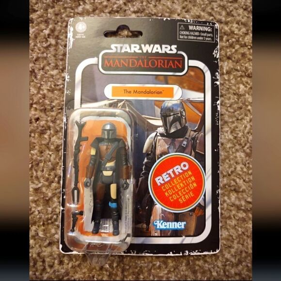 Star Wars The Mandalorian Retro Action Figure, BRAND NEW SEALED - Picture 1 of 2